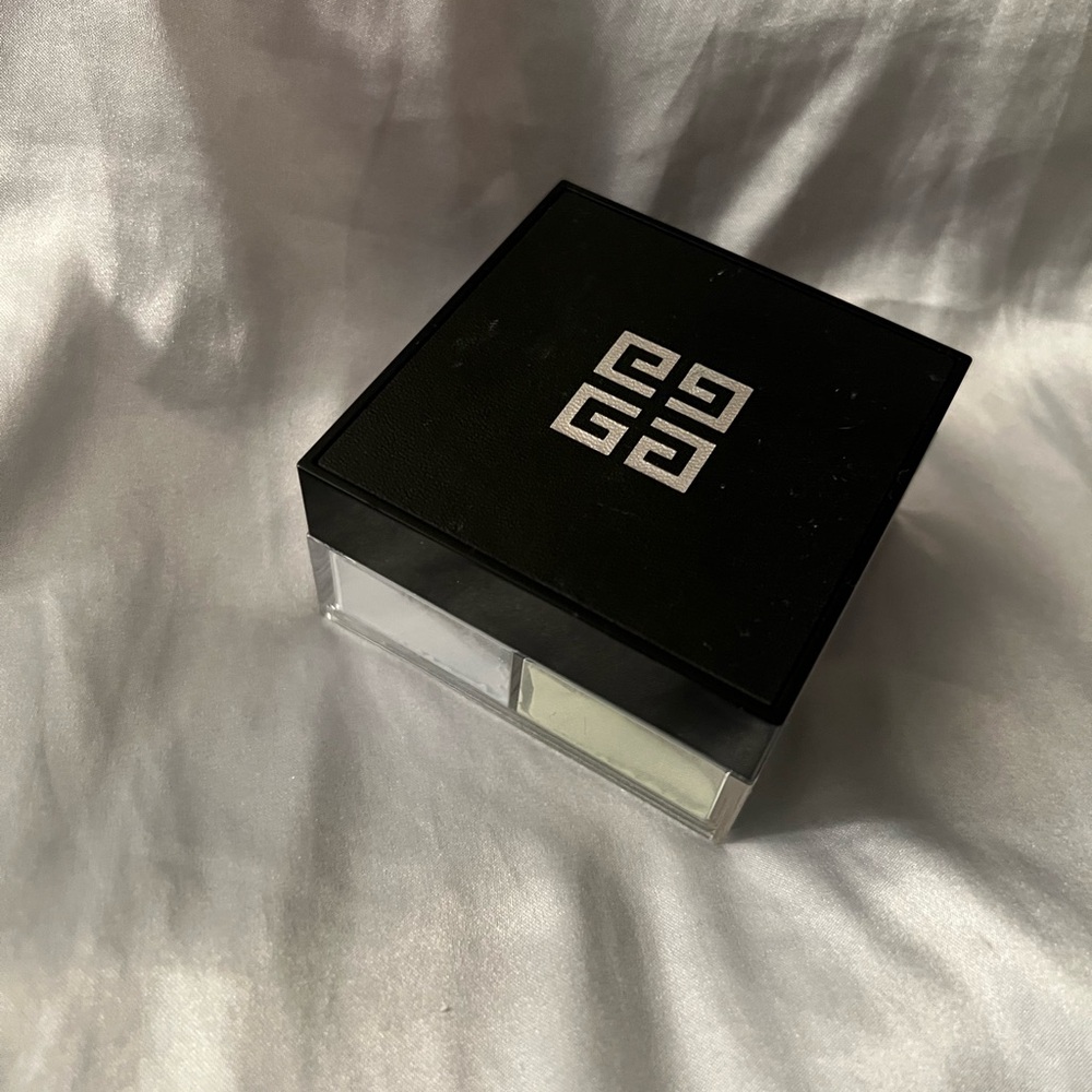 Givenchy Prisme Libre 4-color loose powder